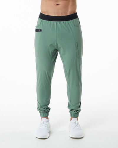 Alphalete Woven 4-Way Stretch 29" Pant Zelene | 29405IZAF