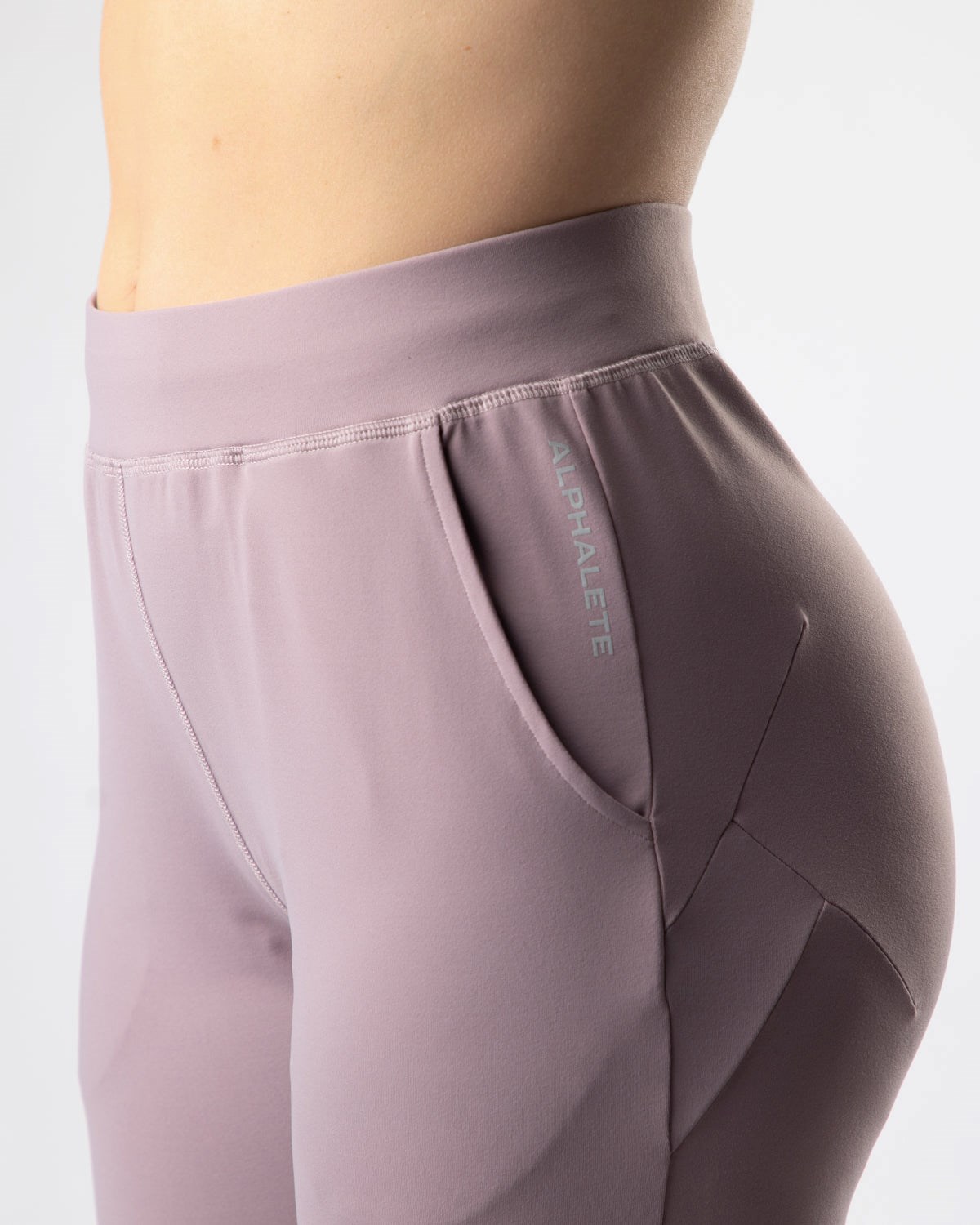 Alphalete 4-Way Stretch Jogger Fialové | 57620EMRC