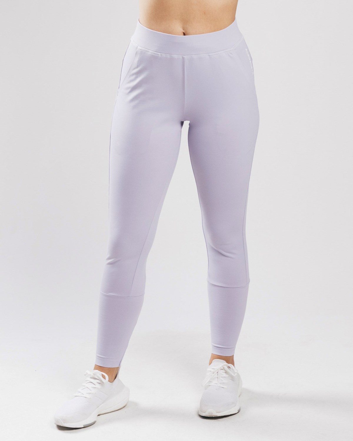 Alphalete 4-Way Stretch Jogger Lilac Haze | 85413XQAI