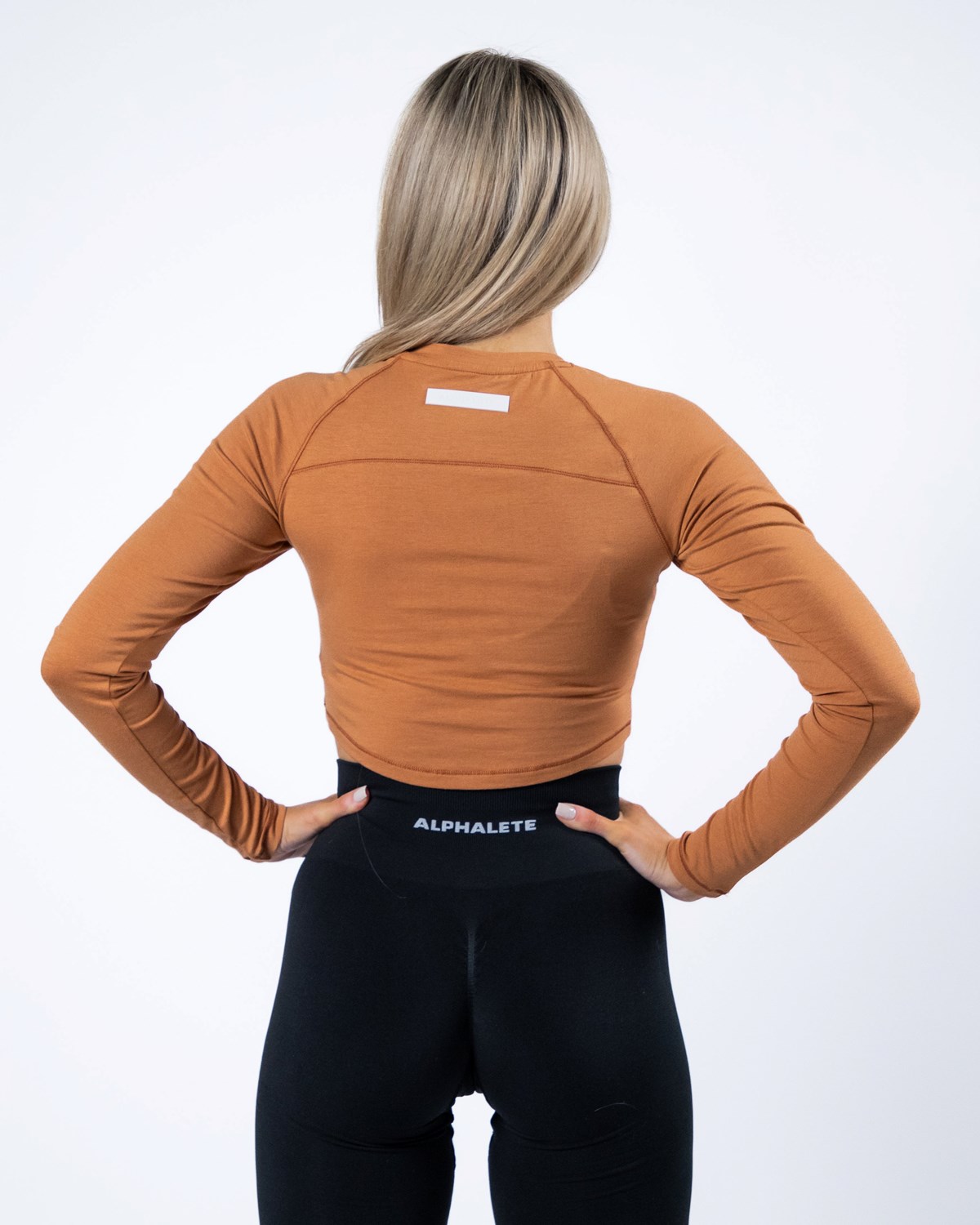 Alphalete Cropped Premium Long Sleeve Camel | 63825VOPL