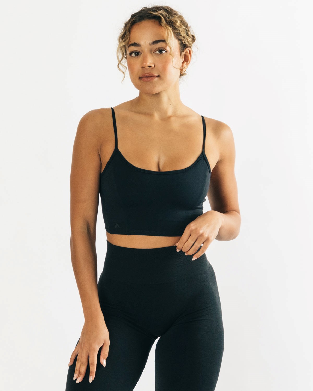 Alphalete Fitted Cropped Tank Černé | 40152NAPI