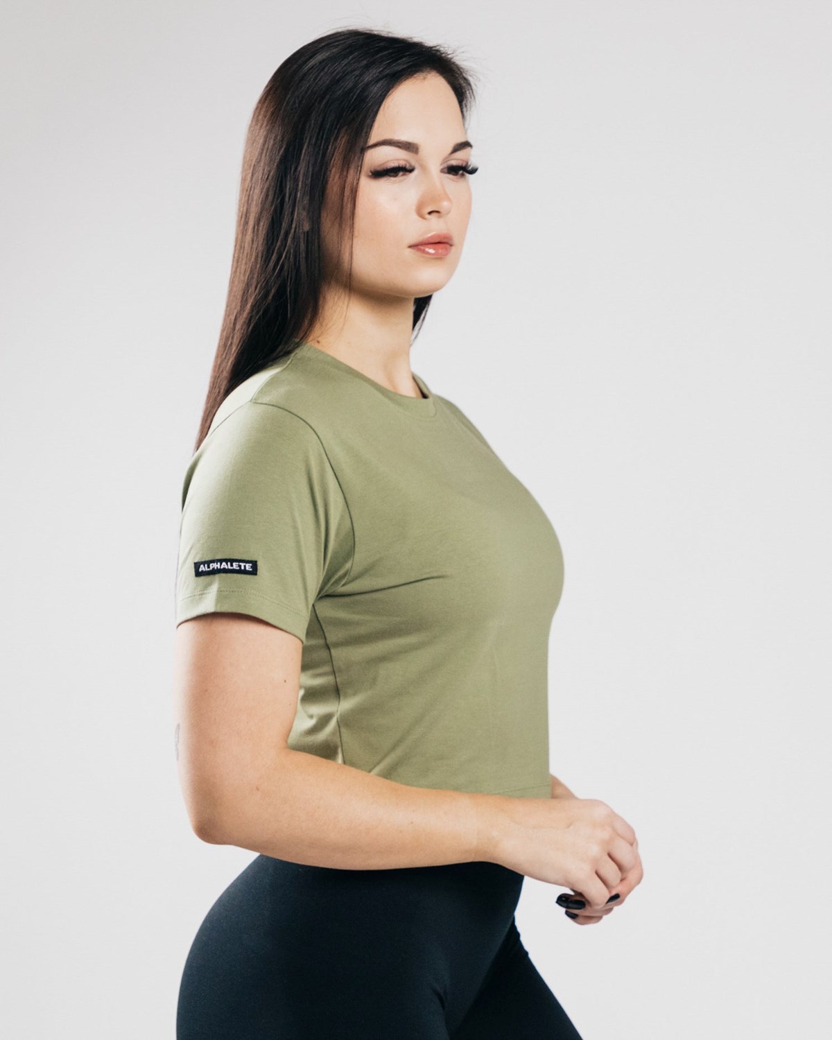 Alphalete Fitted Performance Crop Top Olivy Zelené | 30645HNXJ