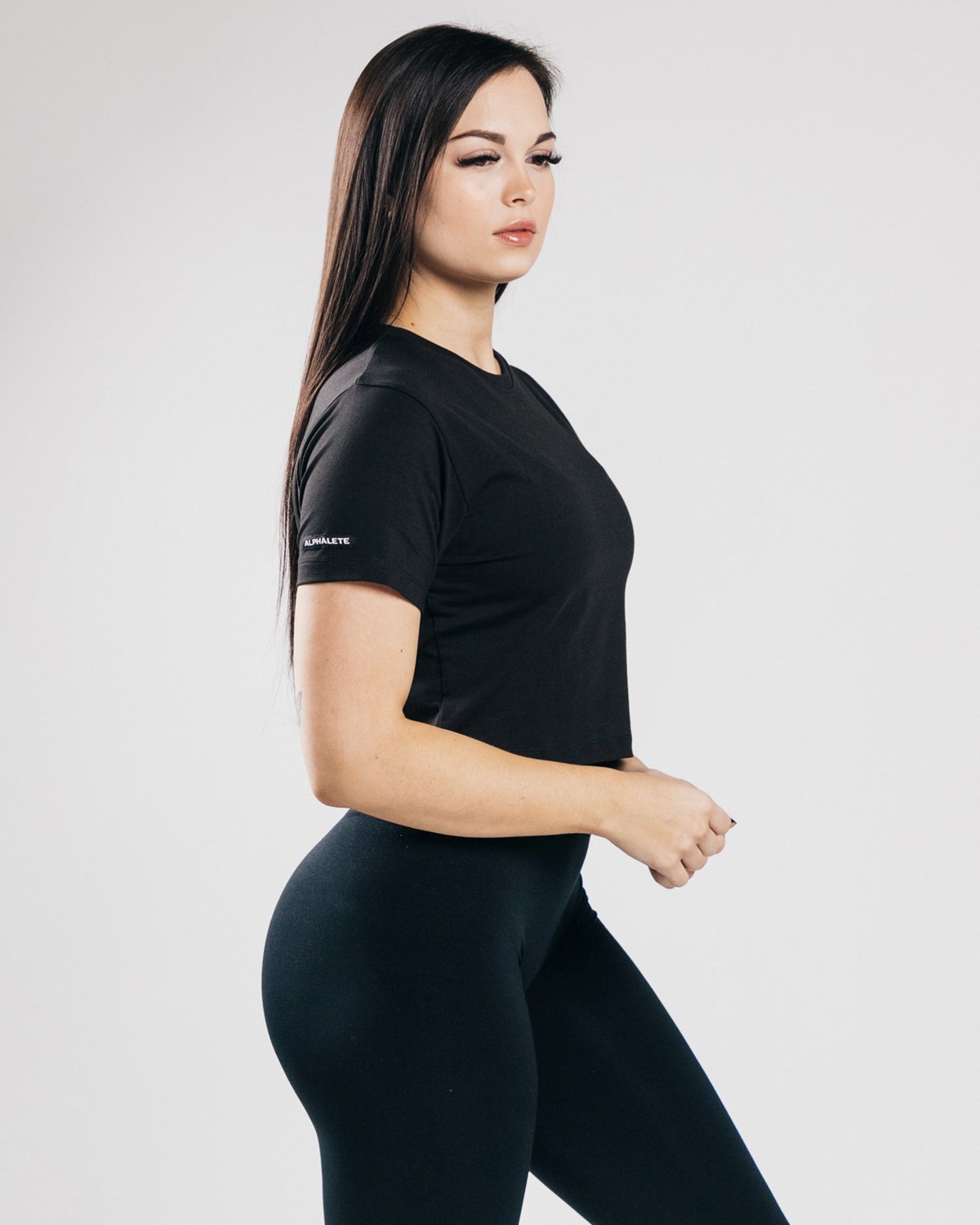 Alphalete Fitted Performance Crop Top Černé | 12543YFBE