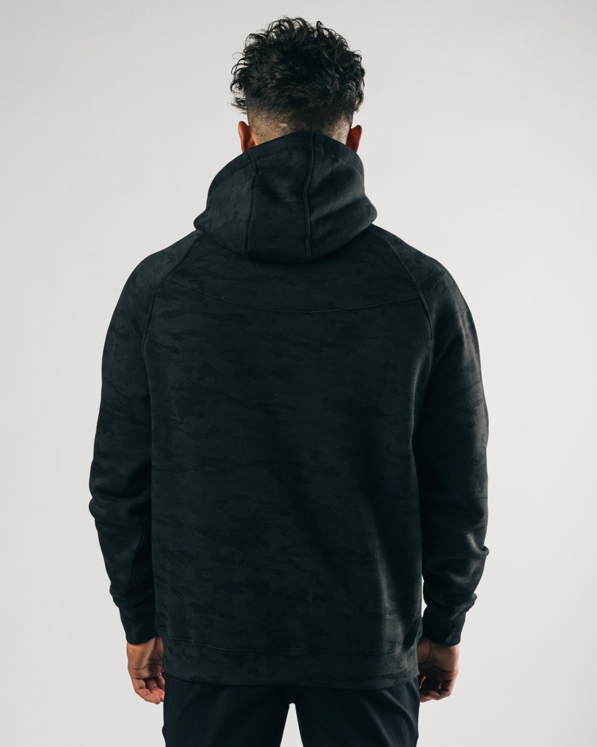 Alphalete Fitted Performance Hoodie Darkest Hour | 79820GJZO