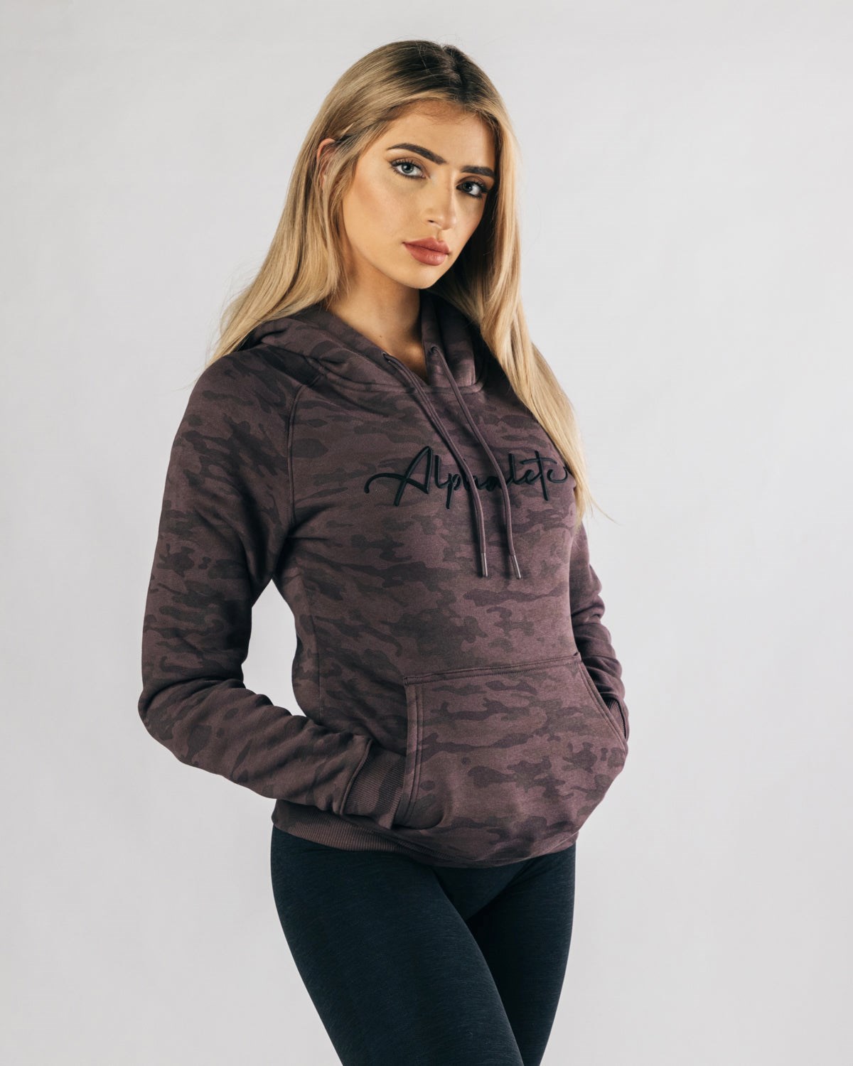 Alphalete Fitted Performance Hoodie Striker | 52438LJRQ