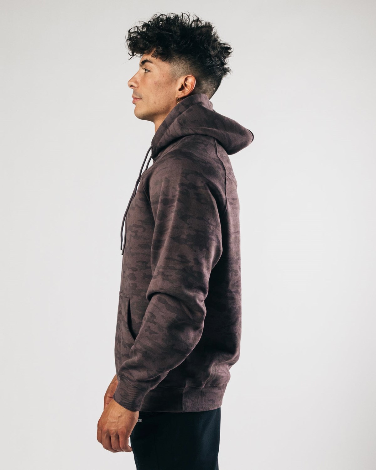 Alphalete Fitted Performance Hoodie Striker | 79583JXZT