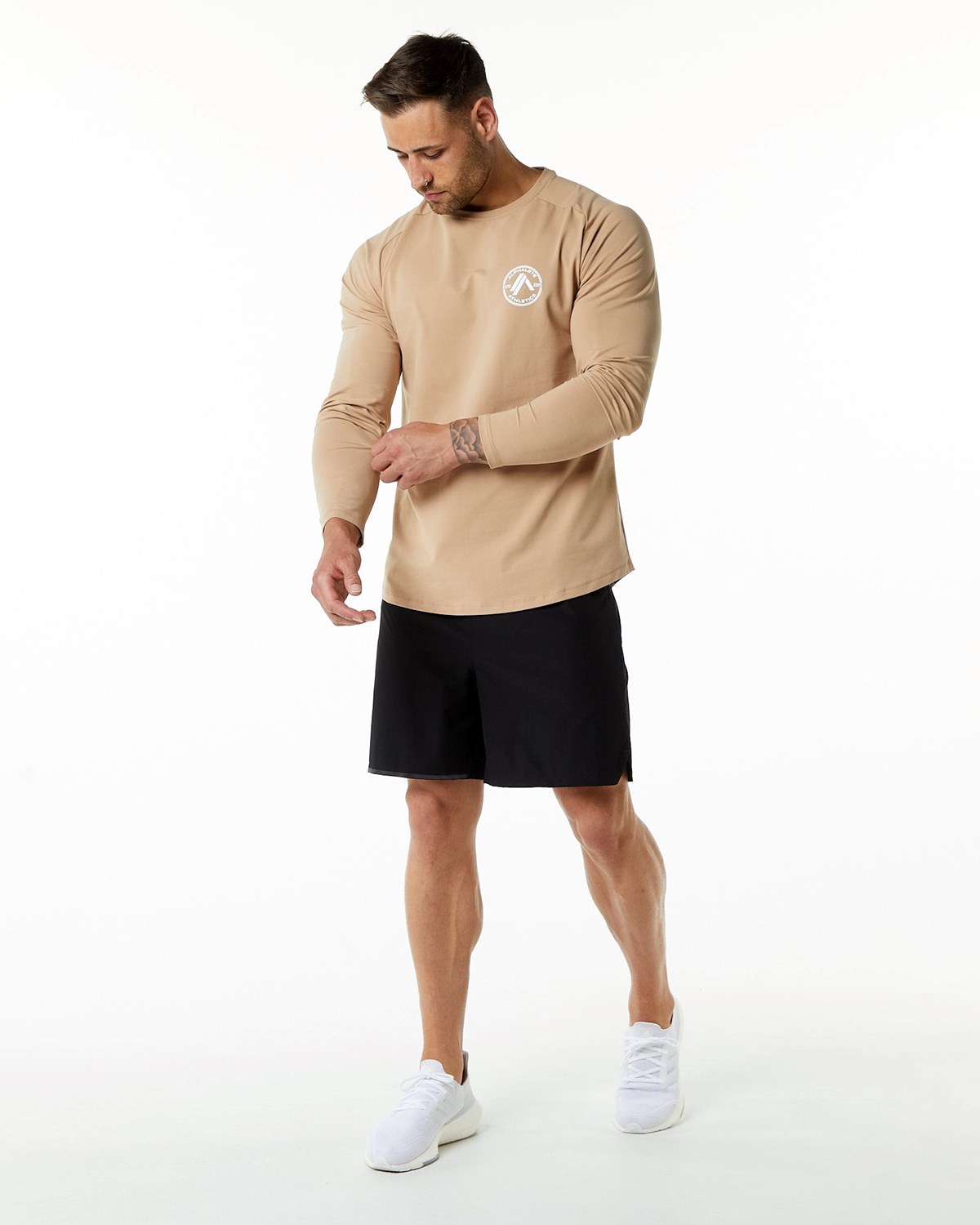 Alphalete Fitted Performance Long Sleeve Taupe | 37296HITW