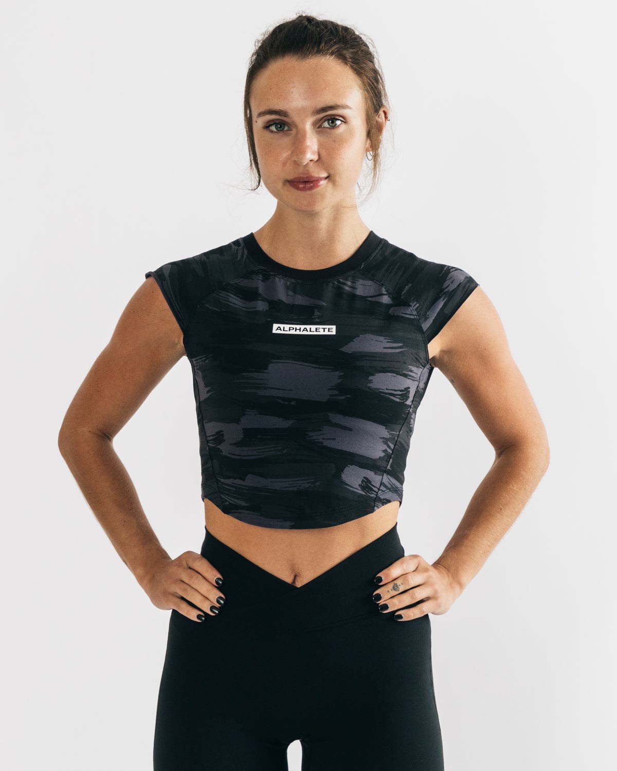 Alphalete High Performance Krátké Sleeve Crop Tee Černé Maskáčové | 83079BIRZ