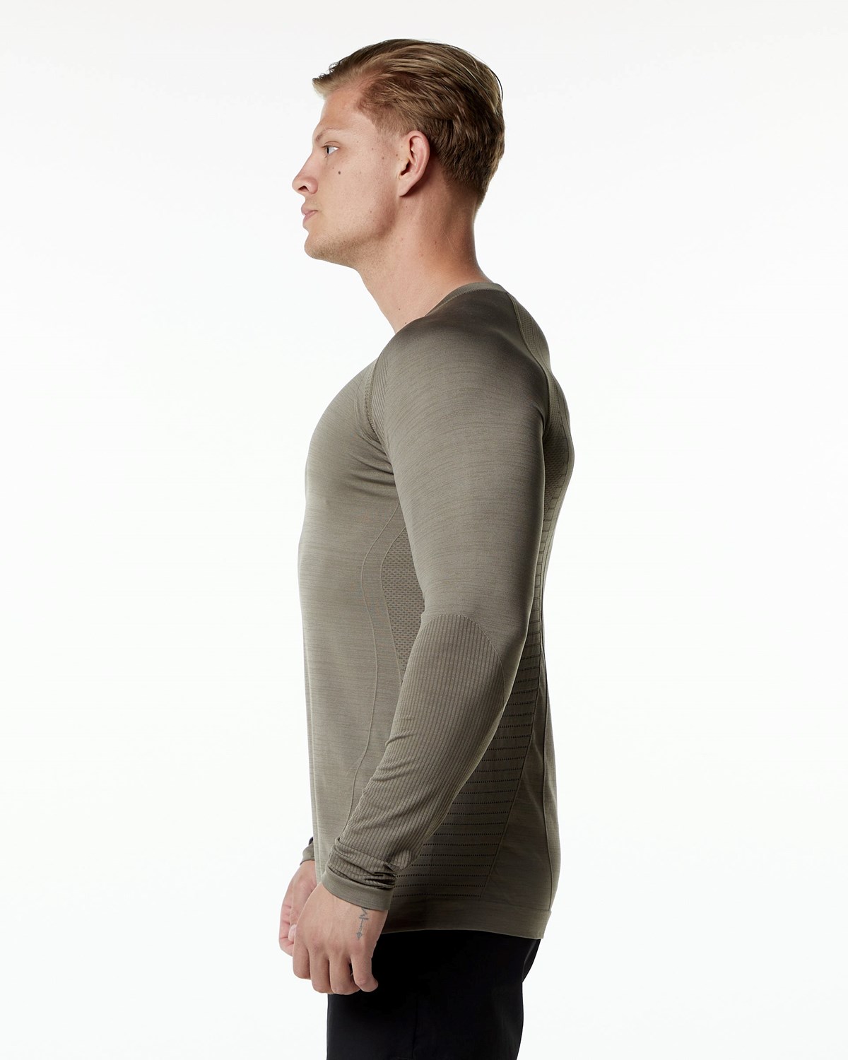 Alphalete High Performance Seamless Long Sleeve Tee Cedar | 46730CMZY