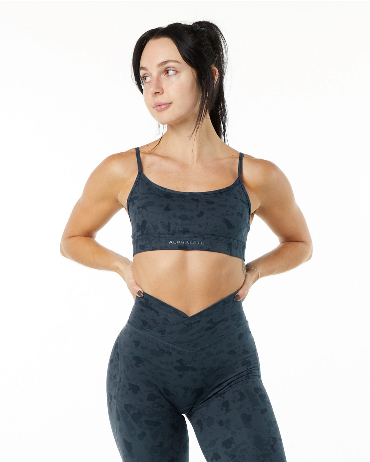 Alphalete Single Brushed Bra Blankyt | 94126GPLA