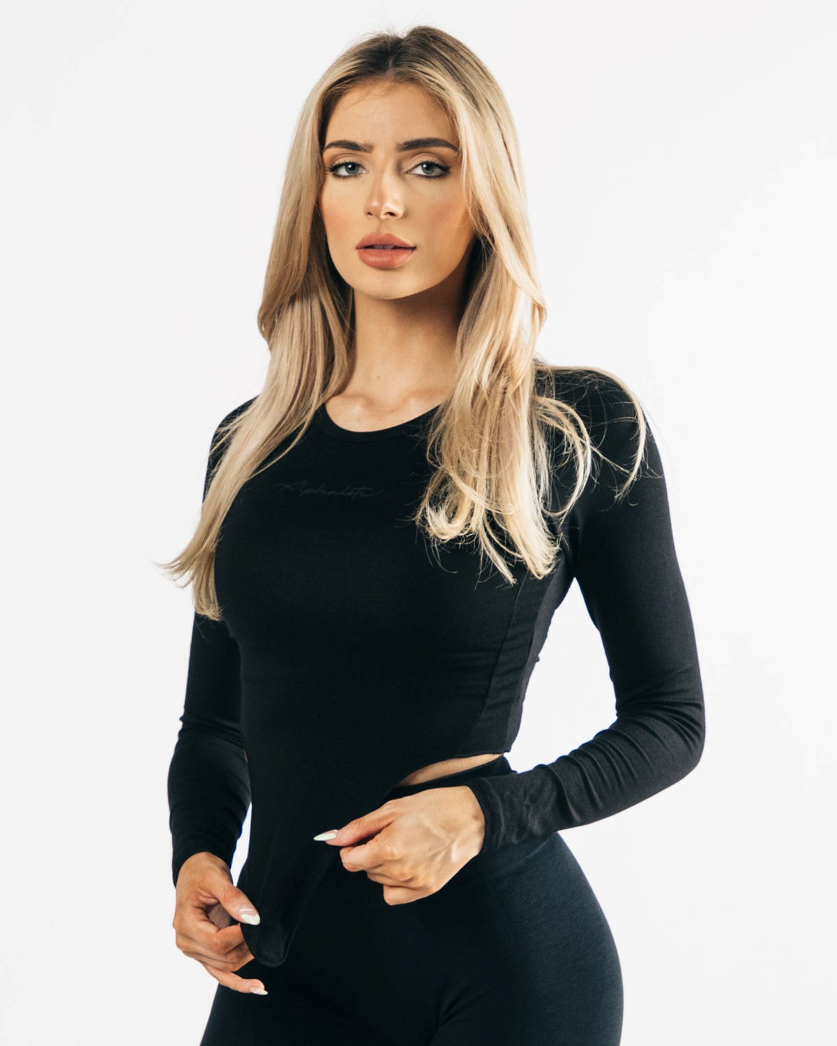 Alphalete Ultra-Stretch Long Sleeve Tie Top Blackout | 92173BSQW