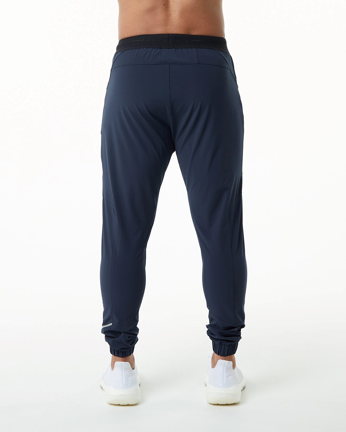 Alphalete Woven 4-Way Stretch 29