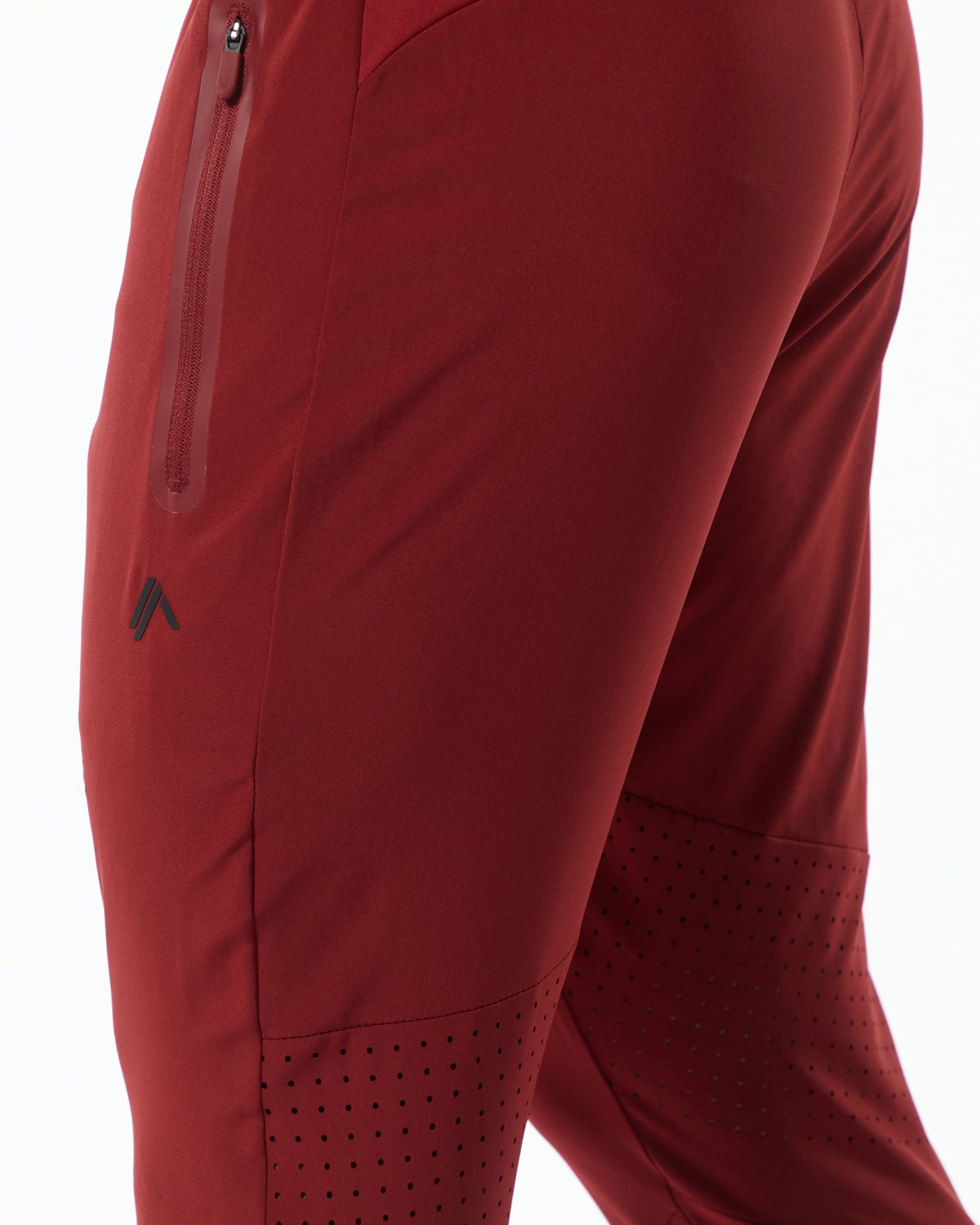 Alphalete Woven 4-Way Stretch 29