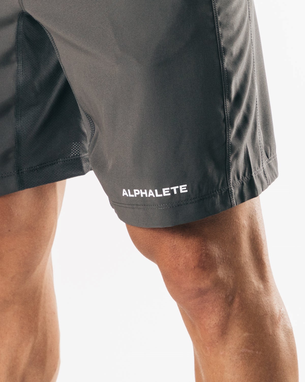 Alphalete Woven 4-Way Stretch 9